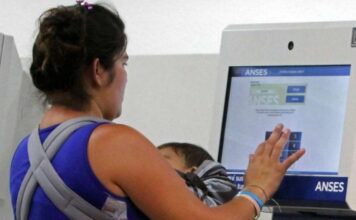 AUH en octubre: ANSES confirmó un extra de más de $50.000 y estos son los detalles