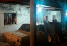 Una madre bañaba a su bebé, entraron ladrones y encañonaron al recién nacido