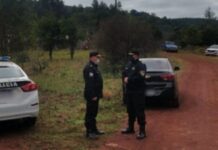 Descubrió que su marido tenía un hijo con la vecina y que los mantenía: le pegó tres tiros