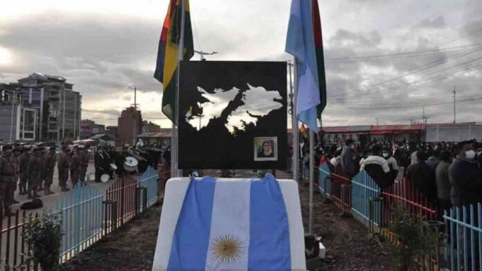 plaza-malvinas-argentinas-min