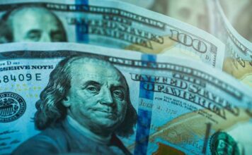 El dólar alcanzó su precio más alto de 2026 y crece la atención sobre su evolución