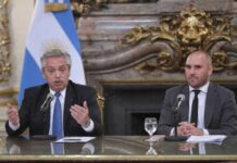 El Gobierno confirmó que prepara medidas para frenar la fuga de capitales