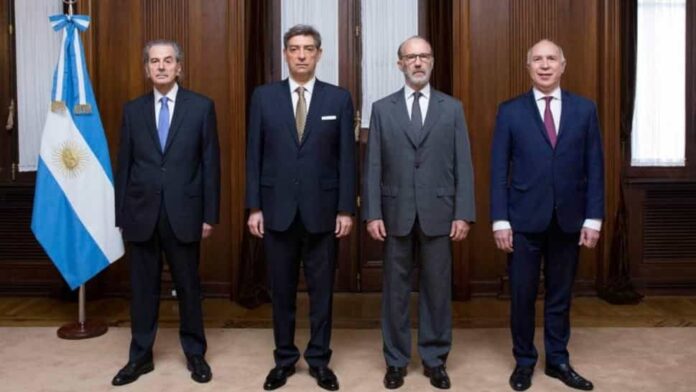 jueces_de_la_naciixn_x1x_crop1654800316409.jpg_1734428432-min