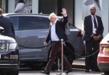 Boris Johnson volvió de sus vacaciones al Reino Unido y ya suena como candidato para ocupar el cargo de primer ministro