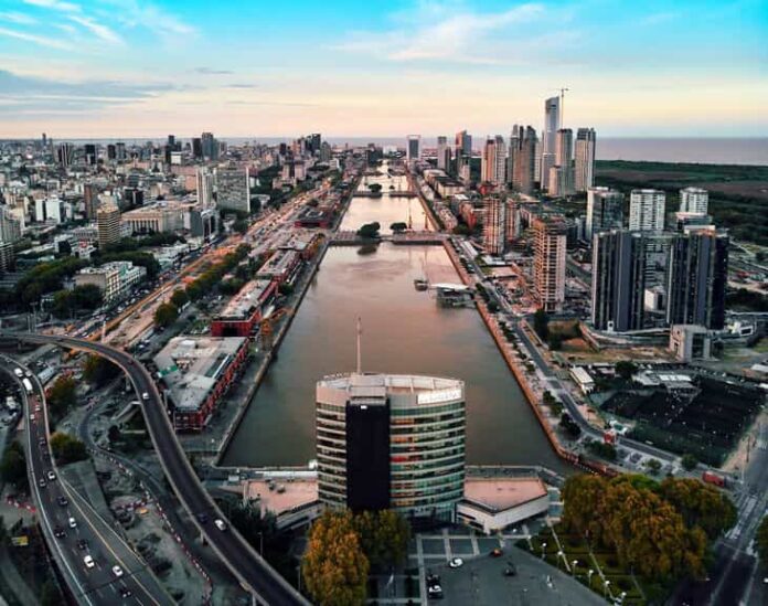 puerto_madero_buenos_aires_40689219792jpg-min