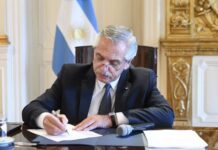 El Presidente acelera el pedido de juicio político contra los integrantes de la Corte