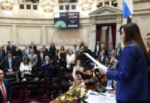 Senadores aprobaron aumento salarial y agregaron un aguinaldo para sí mismos